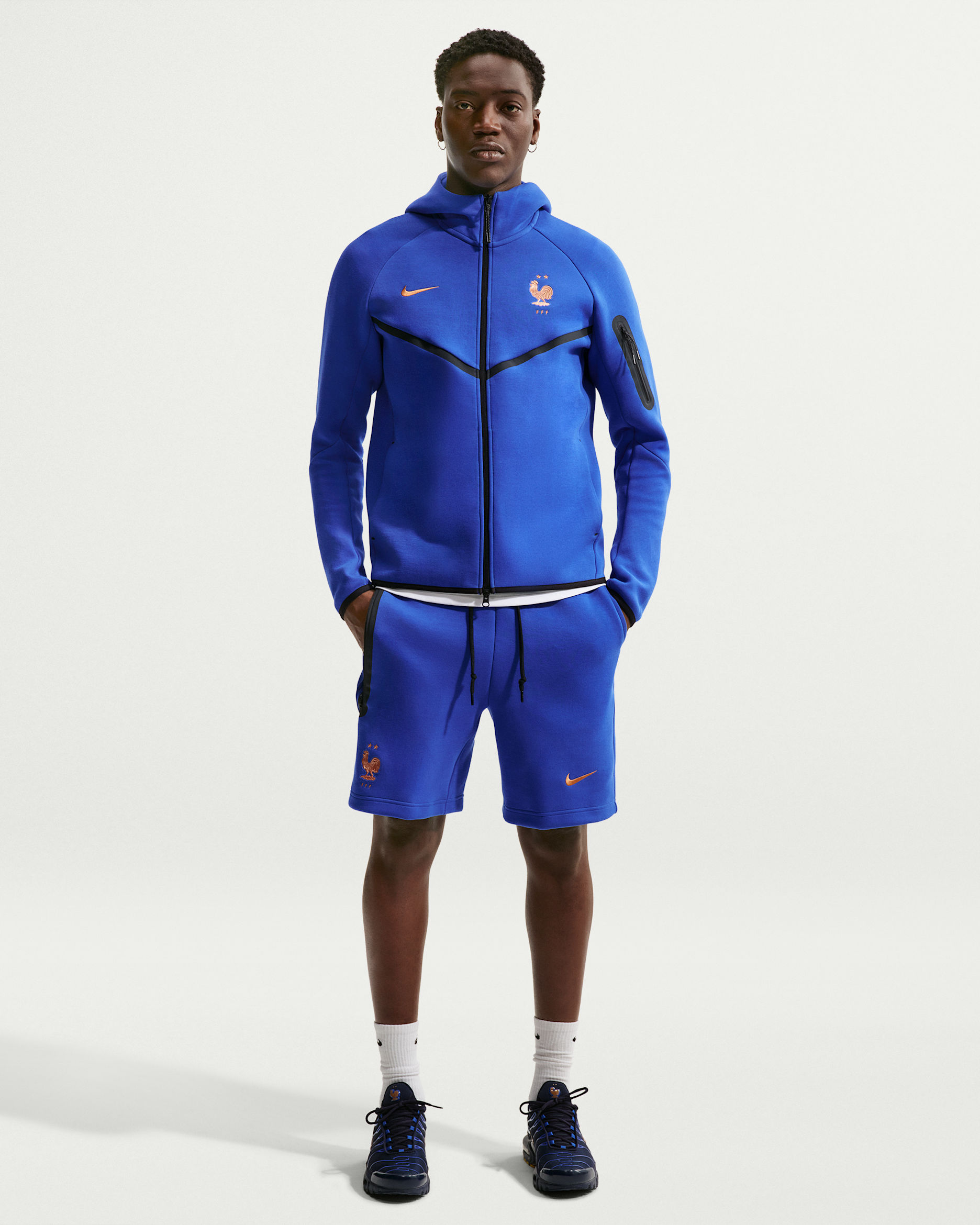 FFF Tech Fleece Men's Nike Football Shorts. Nike SE